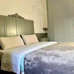 Casa 1808 New Проживання в сім'ї