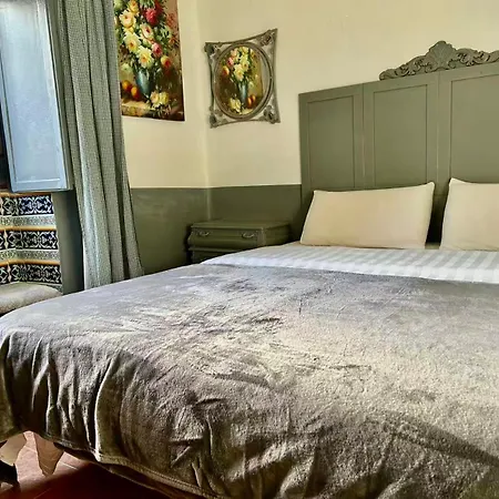 Casa 1808 New ホームステイ ロンダ
